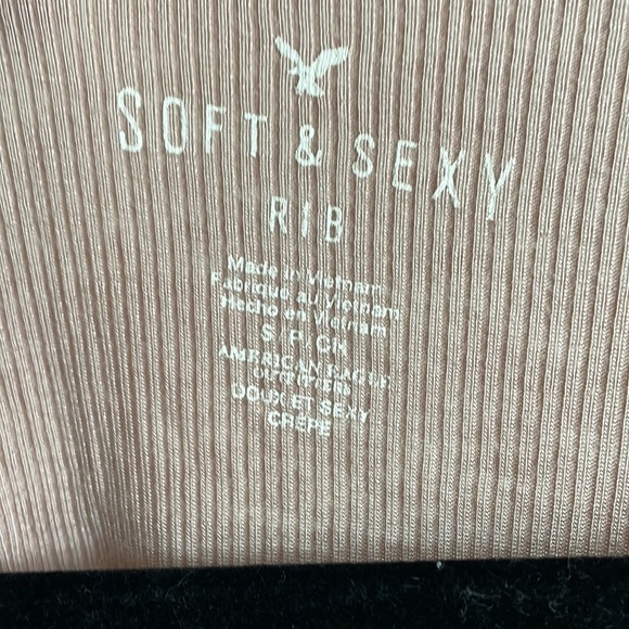 American Eagle Pink Tee, Short Sleeve, Tie Details on Sides - Picture 5 of 5